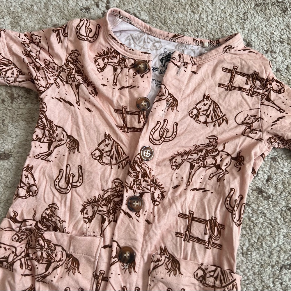 LITTLE WESTERN BABES | Rodeo Romper - Picture 2 of 8